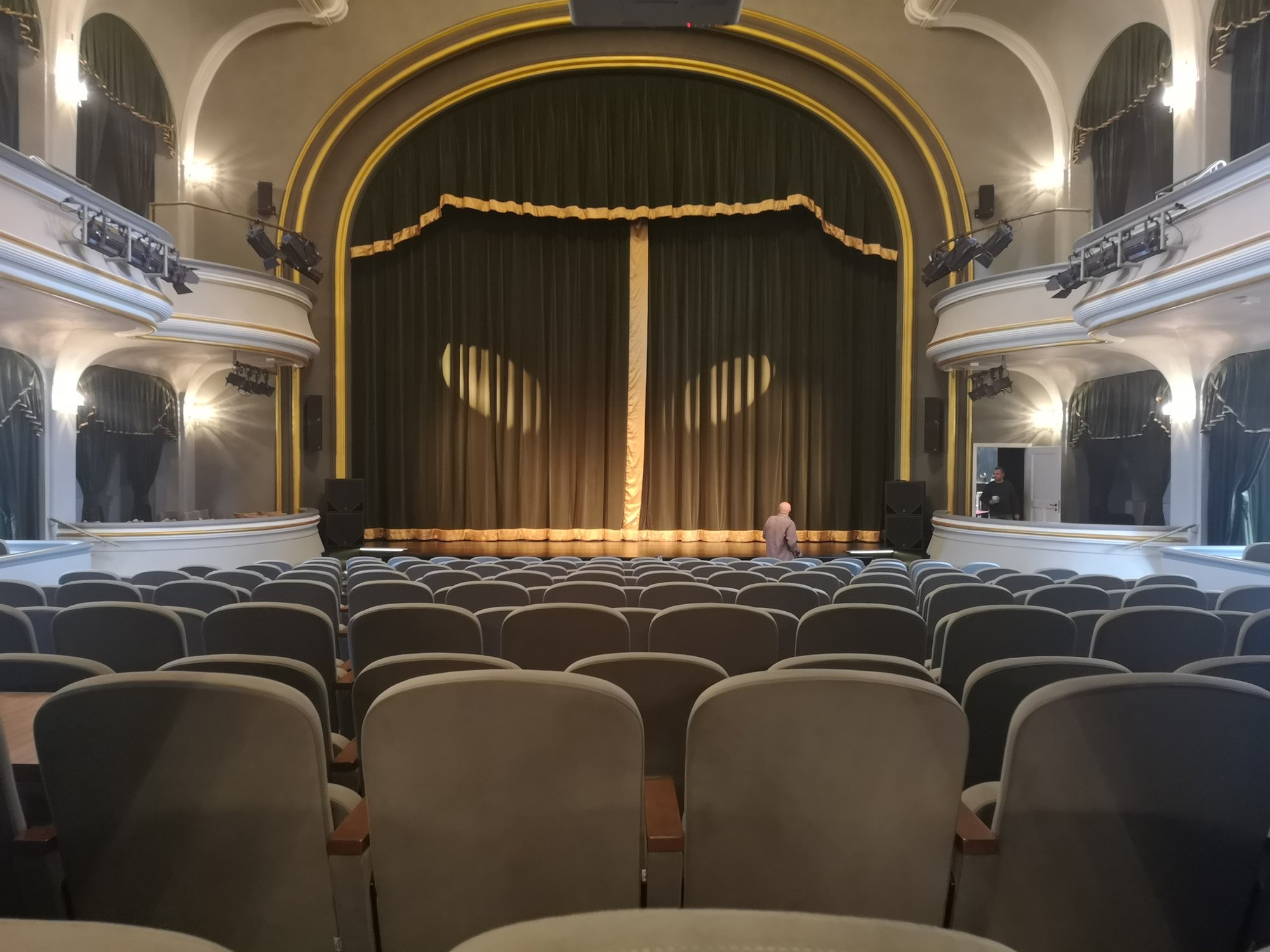teatr-norwida-czeka-na-widzow-83486