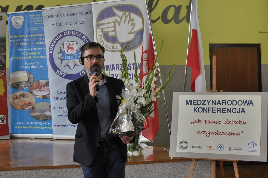 na-pomoc-dzieciom-krzywdzonym-83768
