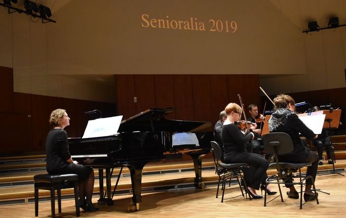 gala-senioraliow-83782