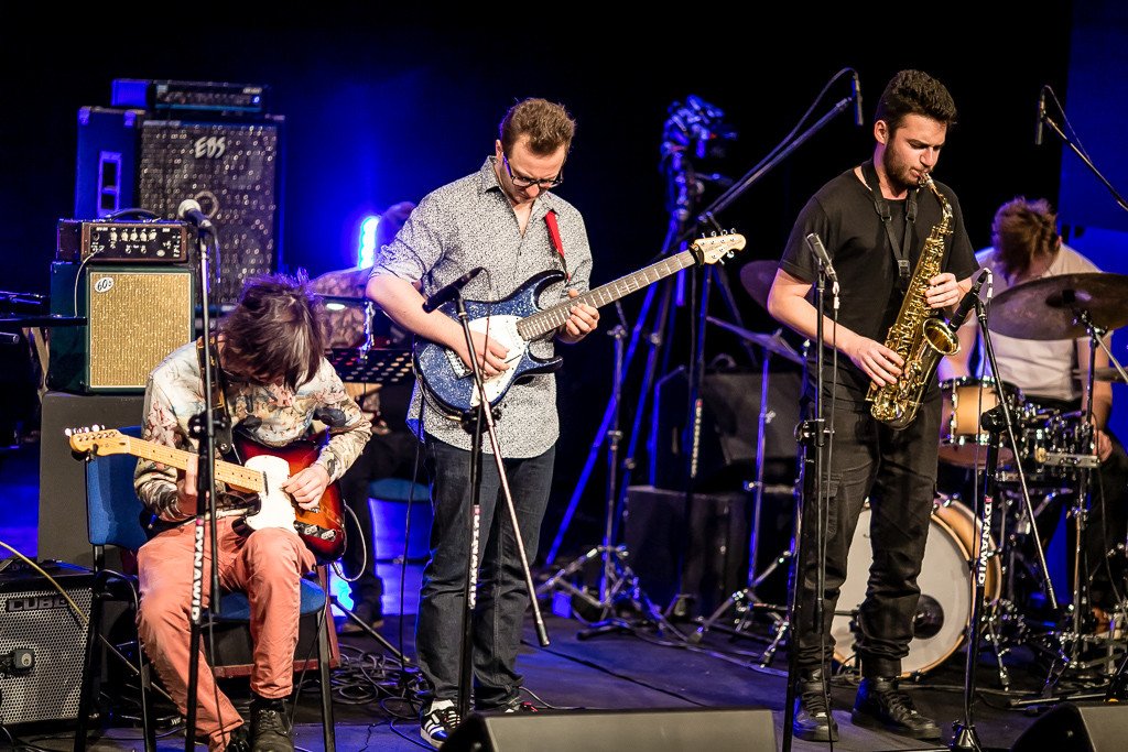 modzi-jazzmani-walcza-o-krokusa-83923