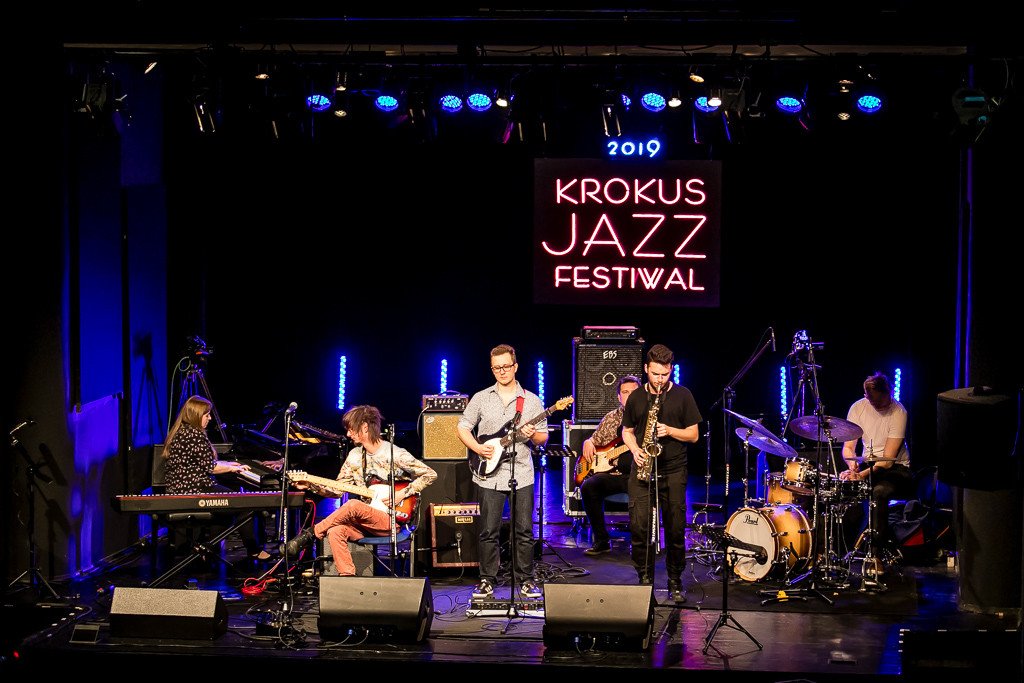 modzi-jazzmani-walcza-o-krokusa-83923