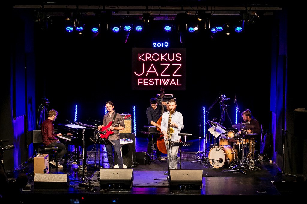 modzi-jazzmani-walcza-o-krokusa-83923