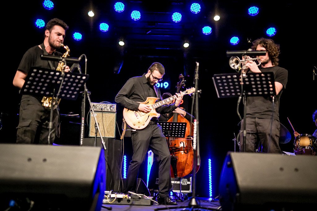 modzi-jazzmani-walcza-o-krokusa-83923