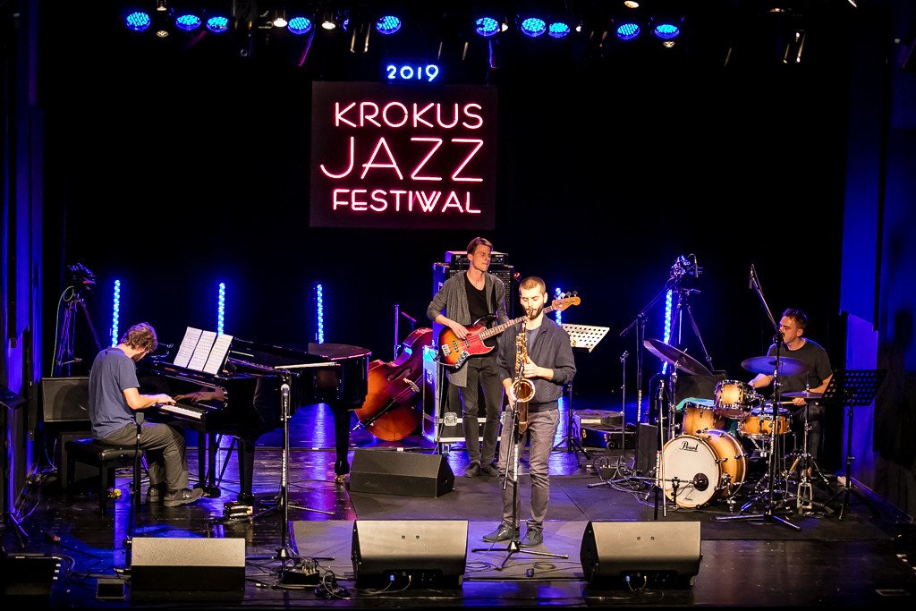 modzi-jazzmani-walcza-o-krokusa-83923