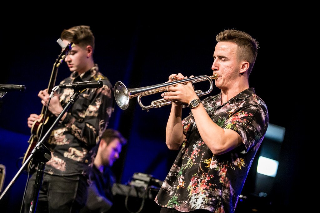 modzi-jazzmani-walcza-o-krokusa-83923