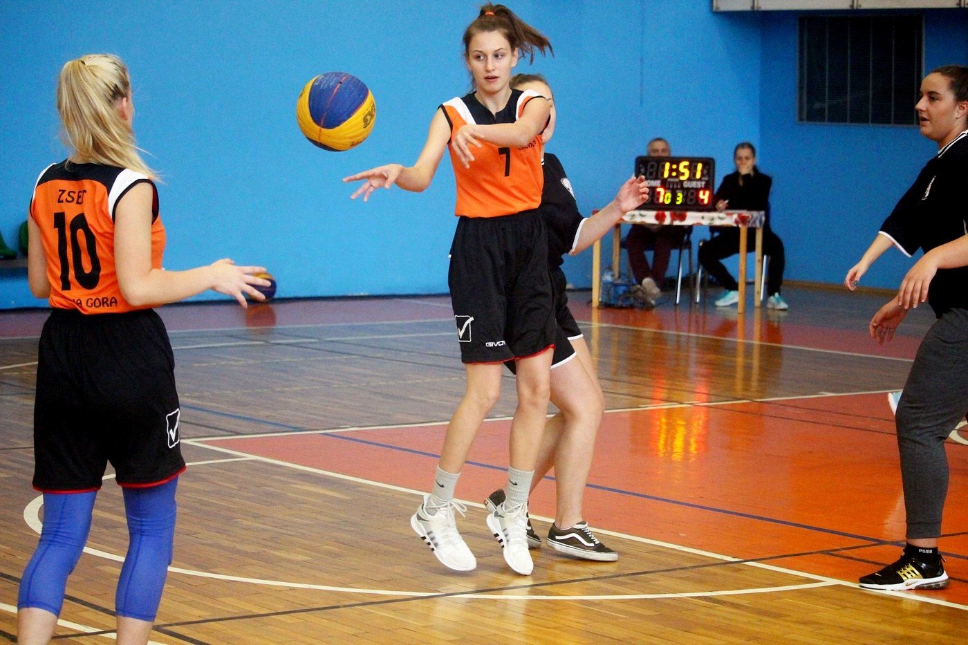 rywalizacja-koszykarek-3x3-84112