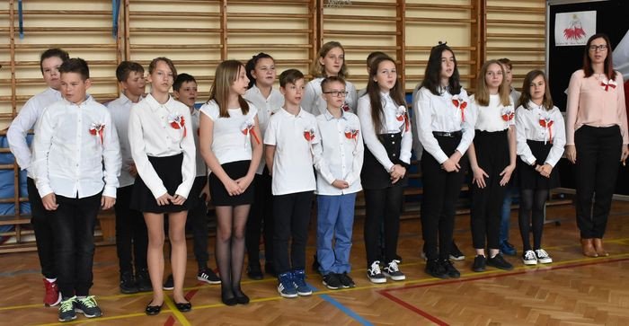 hymn-dla-niepodlegej-84250