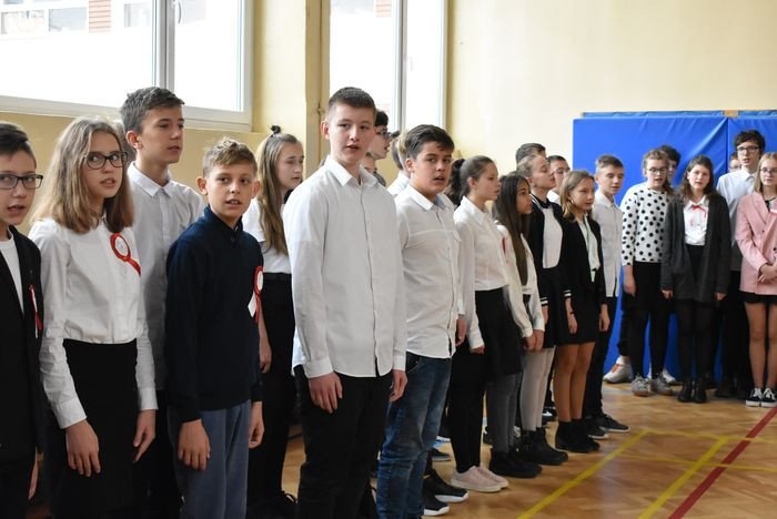 hymn-dla-niepodlegej-84250