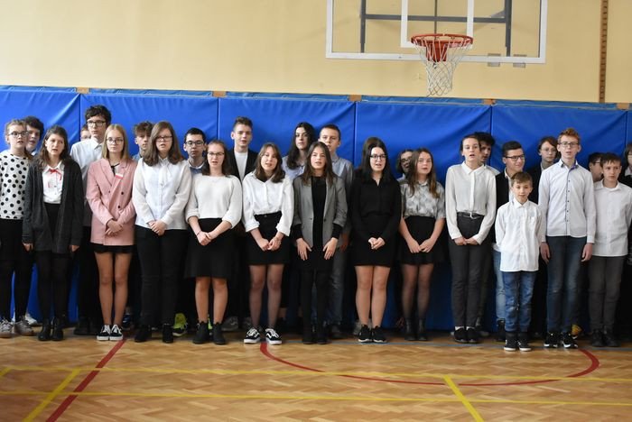 hymn-dla-niepodlegej-84250