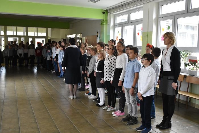 hymn-dla-niepodlegej-84250