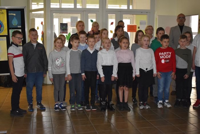 hymn-dla-niepodlegej-84250