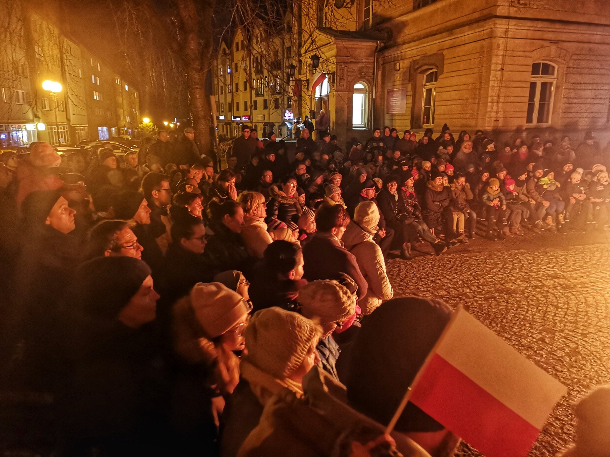 patriotycznie-przy-ognisku-84293