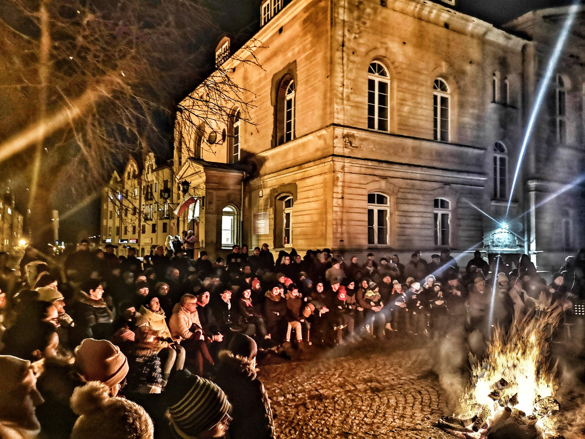 patriotycznie-przy-ognisku-84293