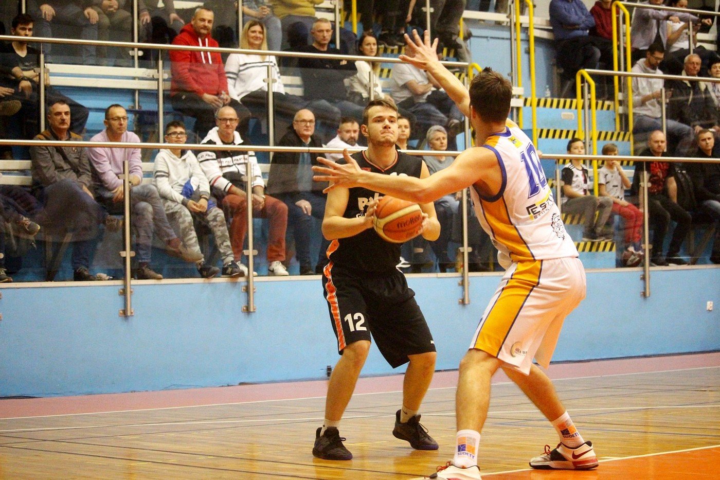 gimbasket-pokonany-84367