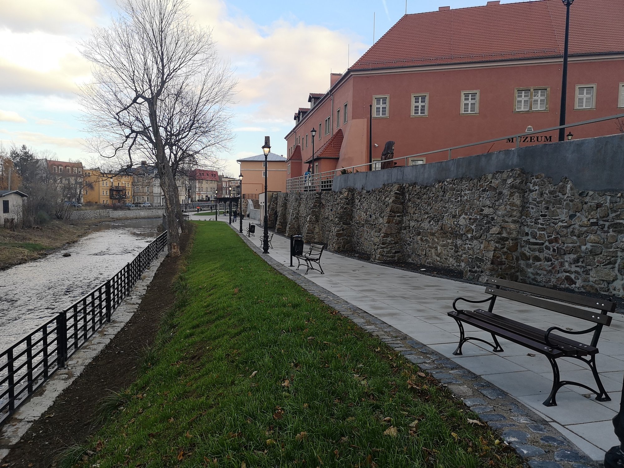bulwar-cieplicki-otwarty-84409