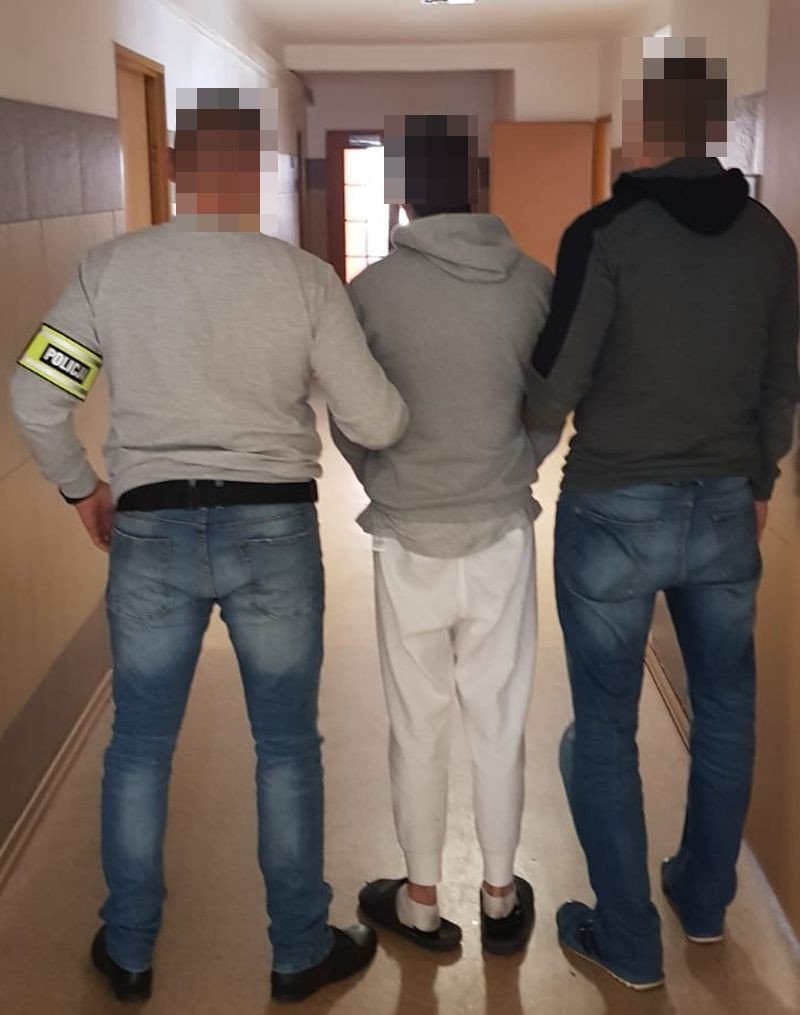 policjanci-w-czasie-wolnym-zatrzymali-poszukiwanego-84518
