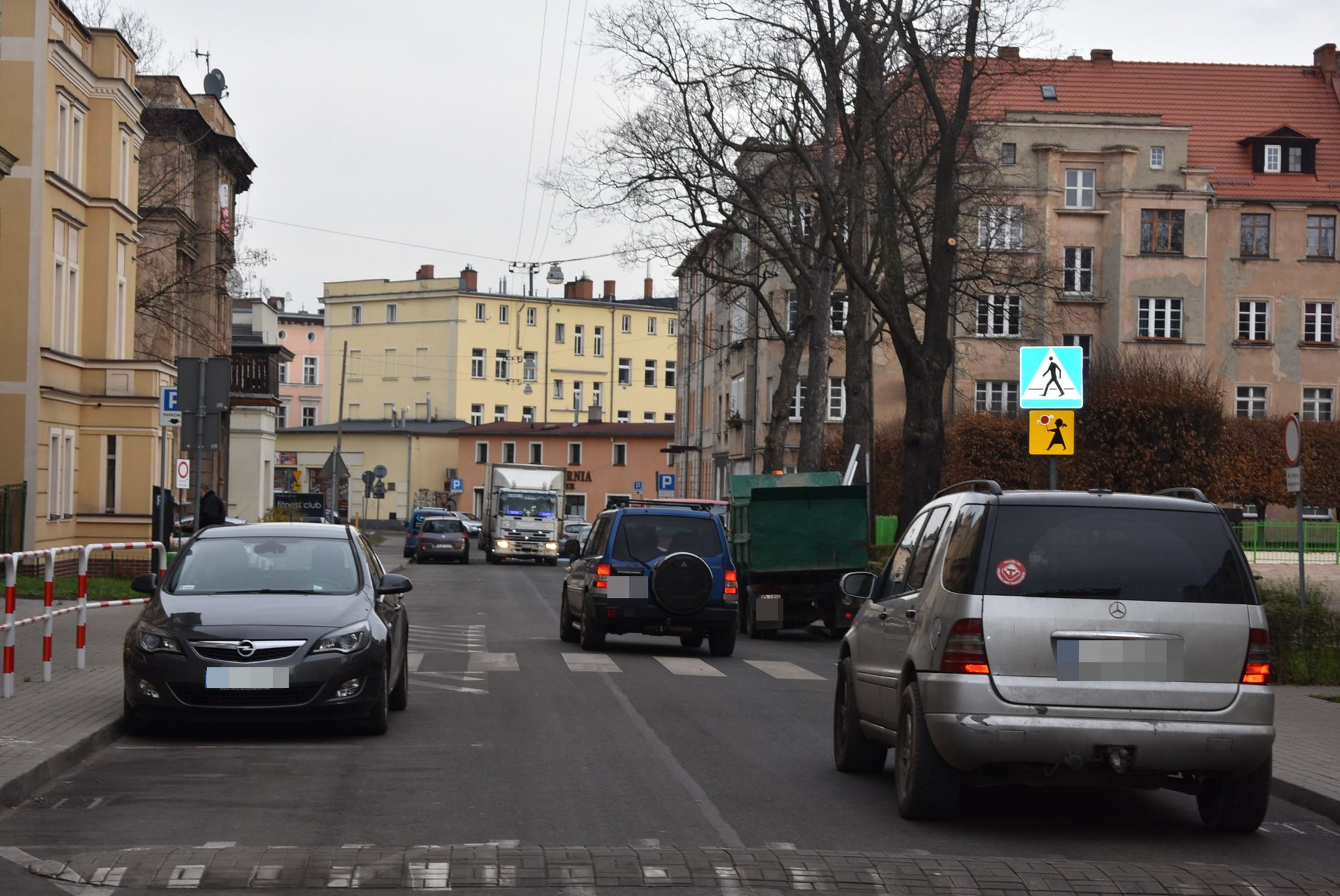 za-ciasno-na-okrzei-84570