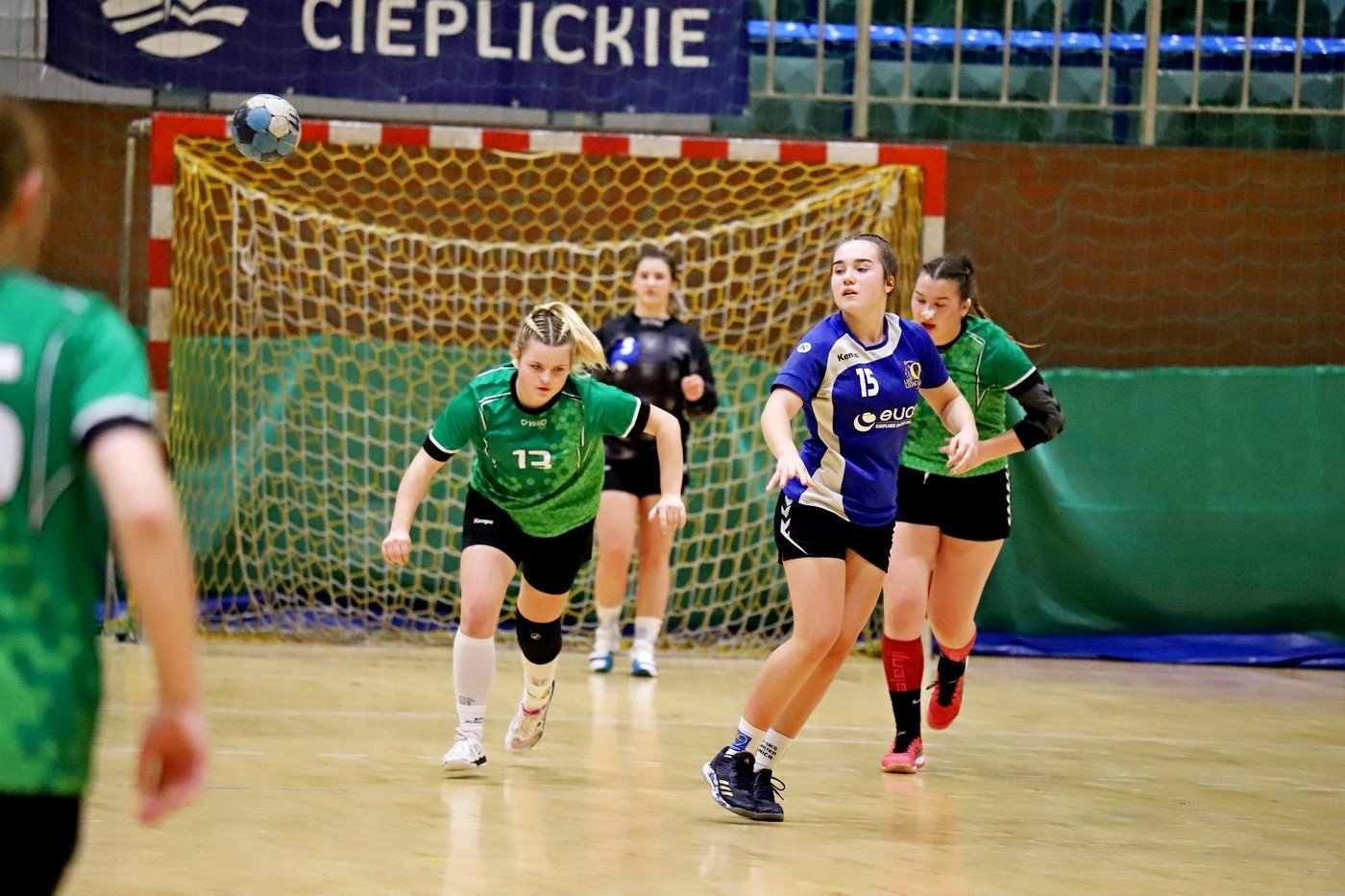 poradziy-sobie-bez-bramkarki-84575