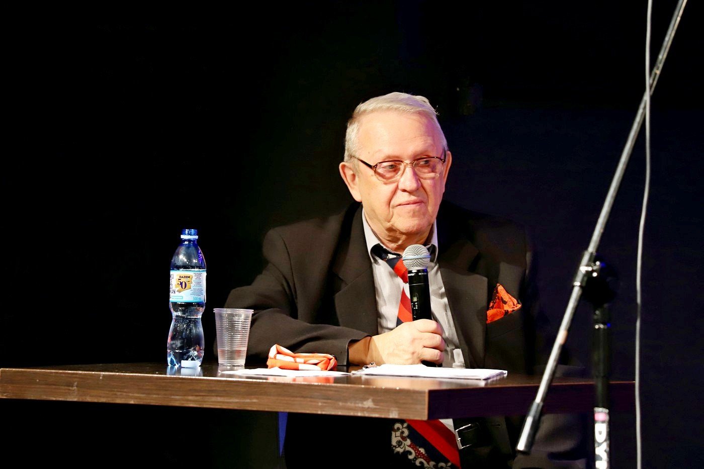 bella-mafia-przyciaga-komplety-widzow-84576