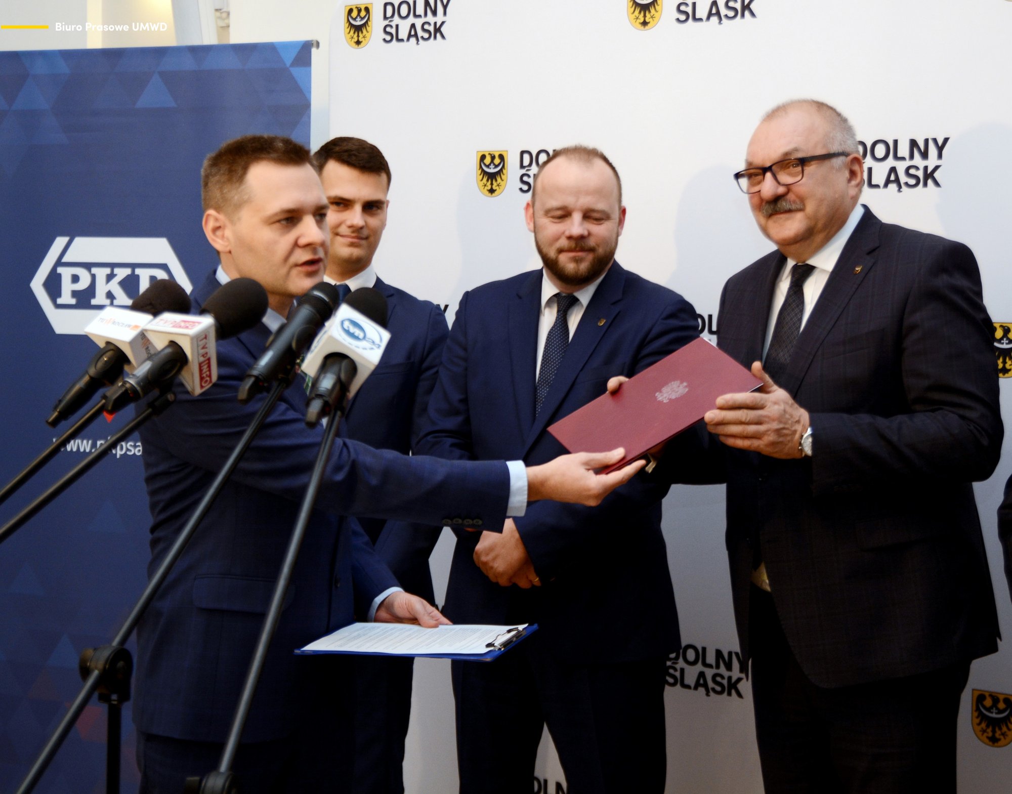 dolny-slask-przejmuje-nastepne-linie-kolejowe-od-pkp-84627