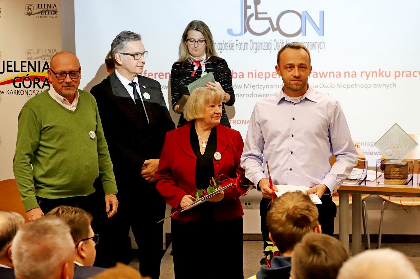 nagrody-i-wyroznienia-jfoon-84661