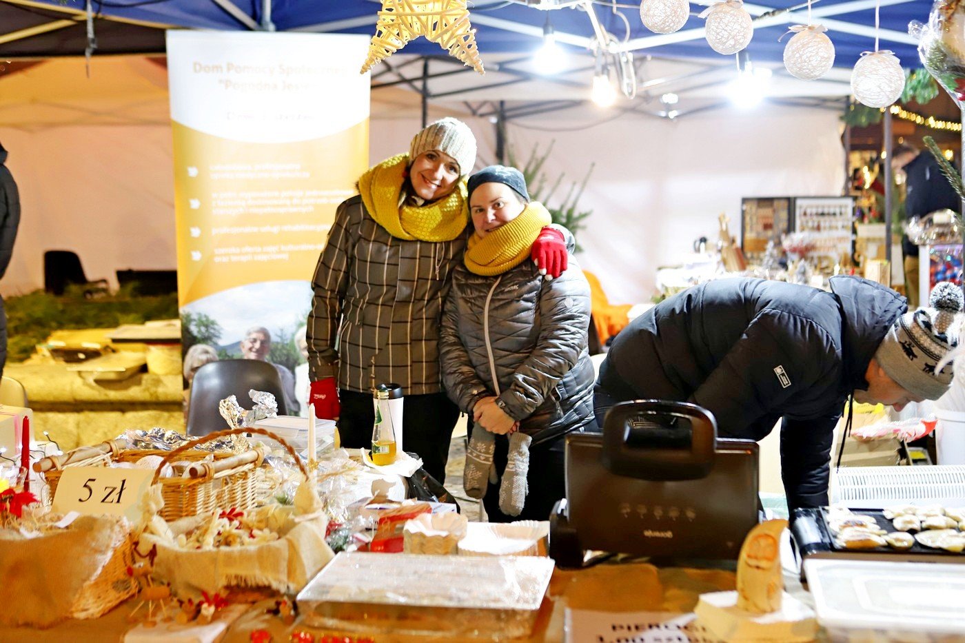 trwa-jarmark-swiateczny-84838