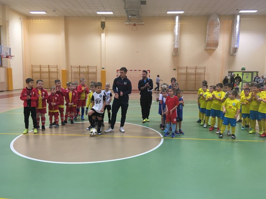 staneli-na-najnizszym-stopniu-podium-84875