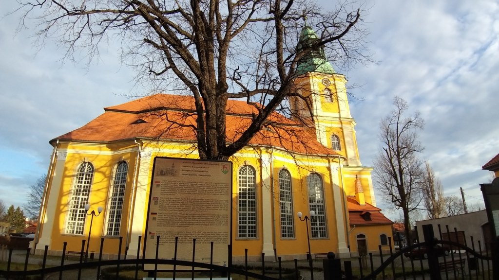 gownym-cieplickim-szlakiem-spacerowym-84905