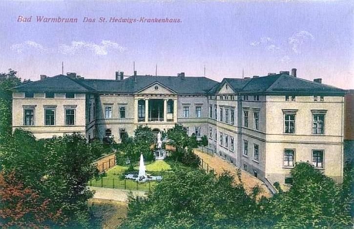 Szpital na pocztówce z pocz. XX wieku/fot. Internet