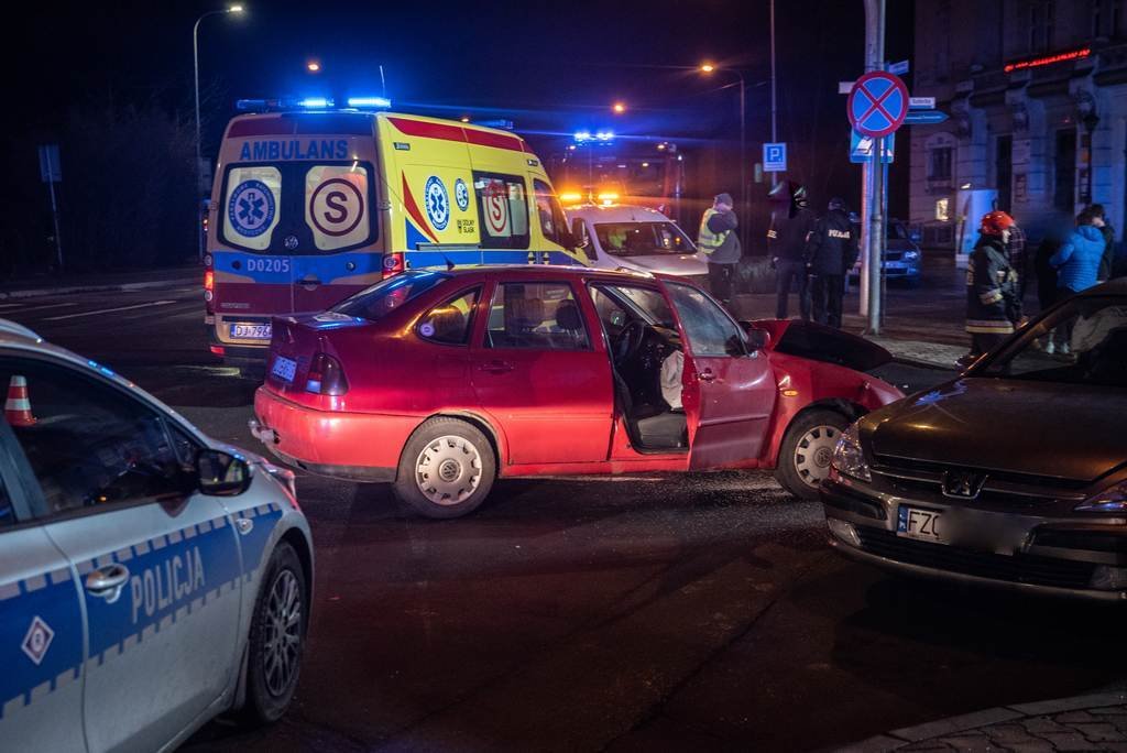 Zderzenie na skrzyżowaniu Sudeckiej i Alei Wojska Polskiego