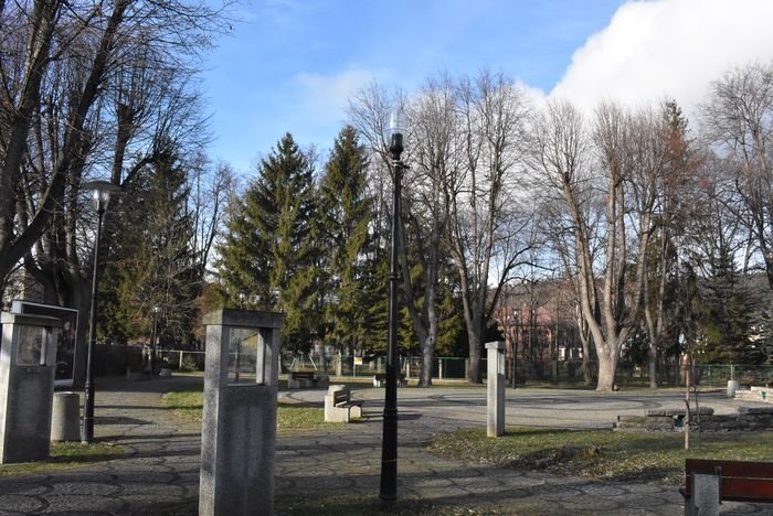 wandale-w-parku-krysztaowym-85101