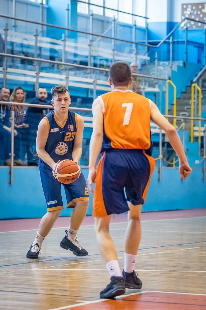 derby-dla-ekipy-oleksego-85111