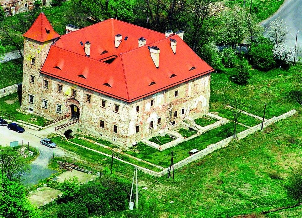 Dwór w Czarnem/fot. Internet