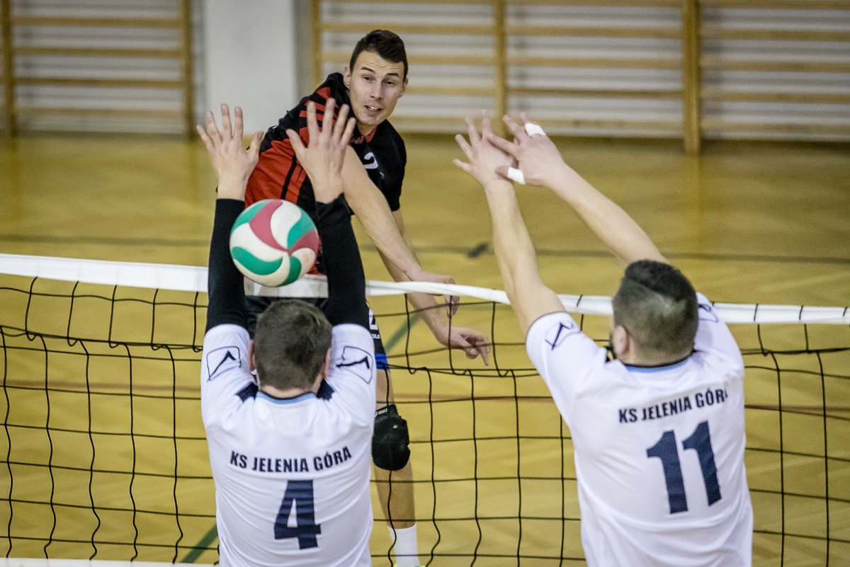 jlsa-obroncy-tytuu-zaczeli-od-porazki-85479