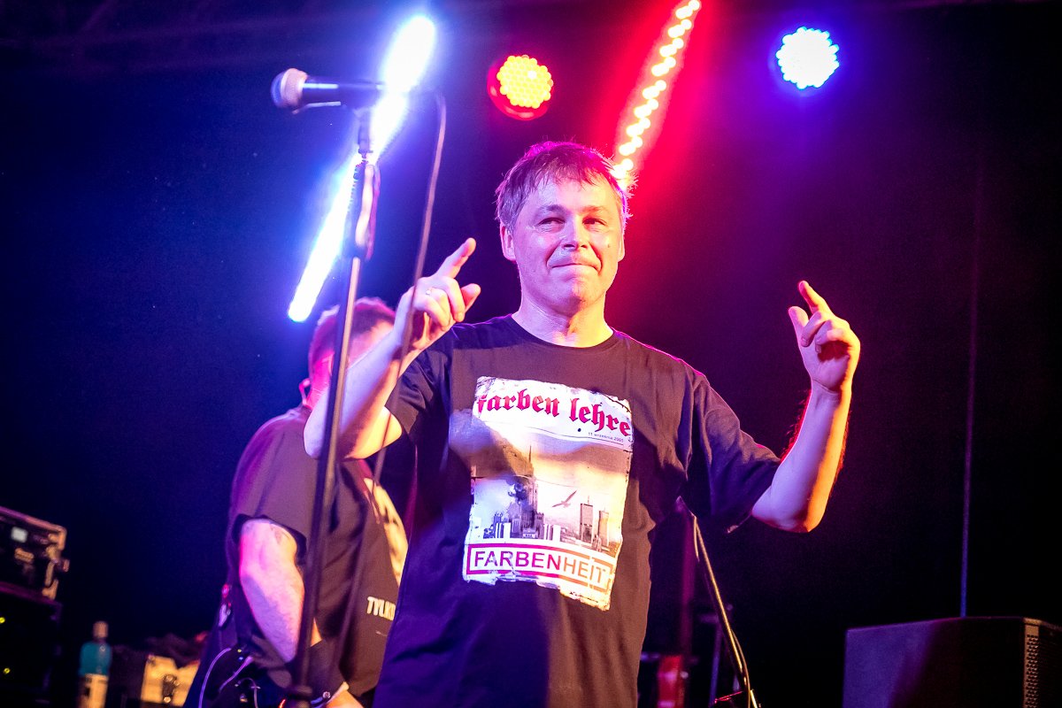 komplet-na-koncercie-punkowym-w-jck-85507