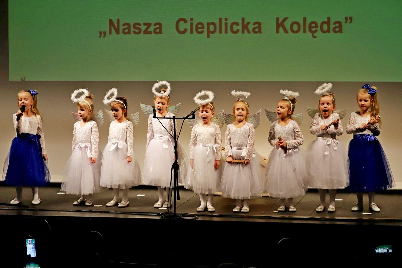 cieplicka-koleda-i-statuetka-dla-szkoy-85524