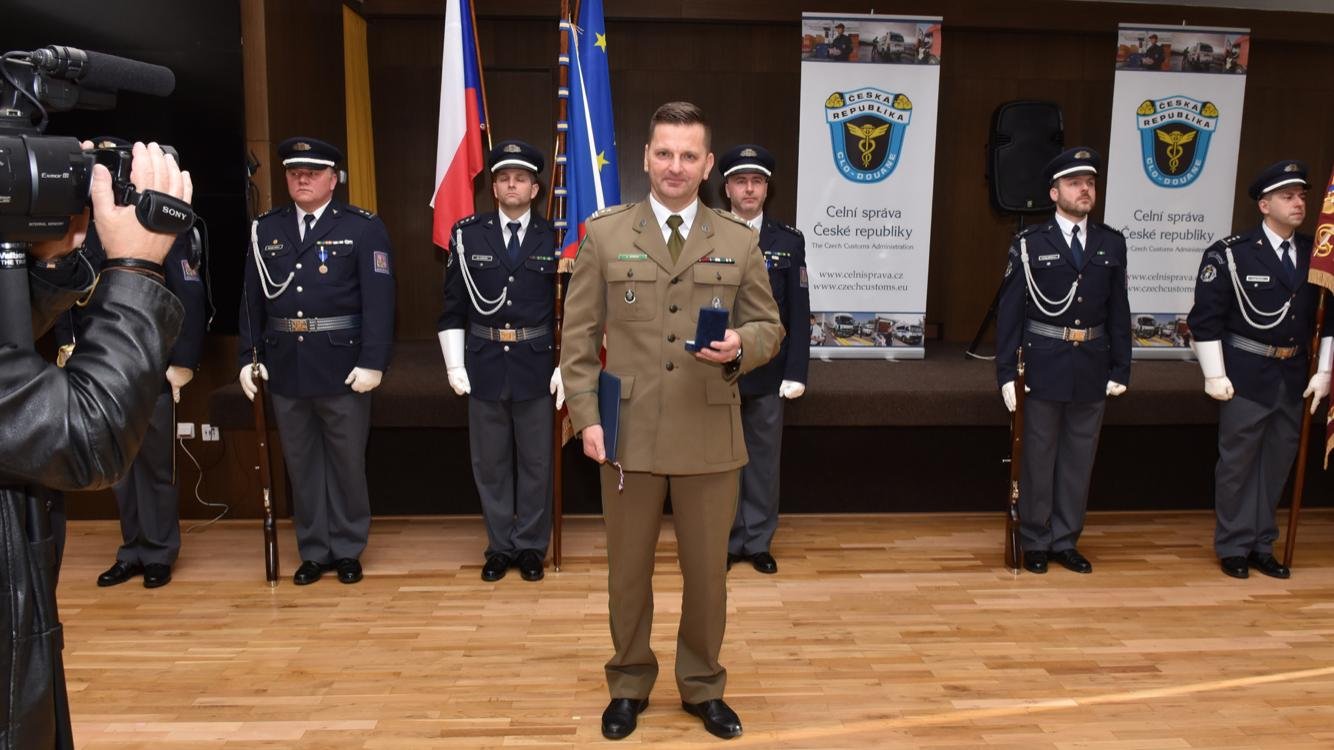 czesi-docenili-szefa-sg-w-jeleniej-gorze-85688