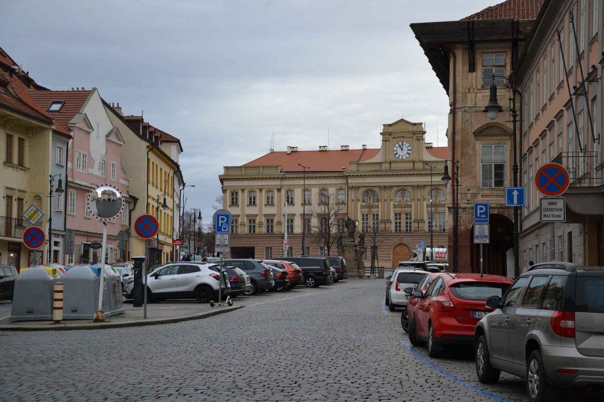 dzien-w-pradze-85774