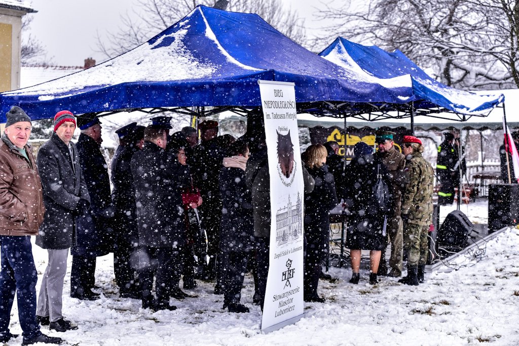 uroczystosci-we-wsi-zonierzy-niezomnych-85914