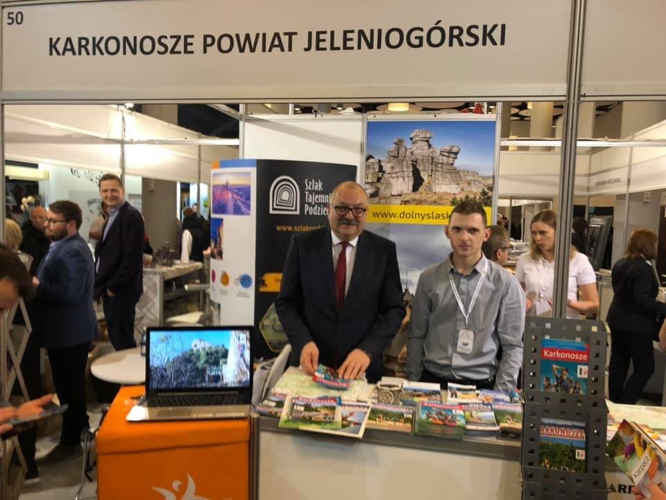powiat-promuje-sie-85917