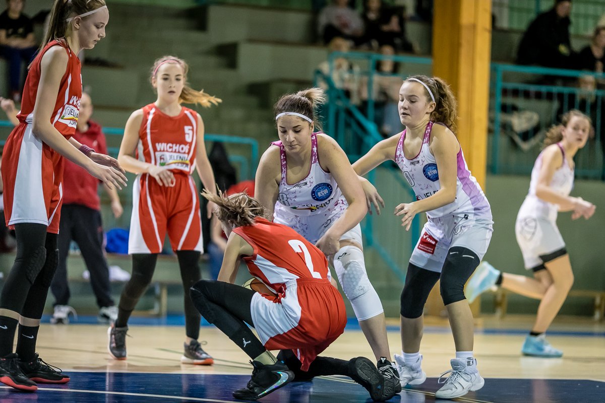 derby-ponownie-dla-wichosia-86083