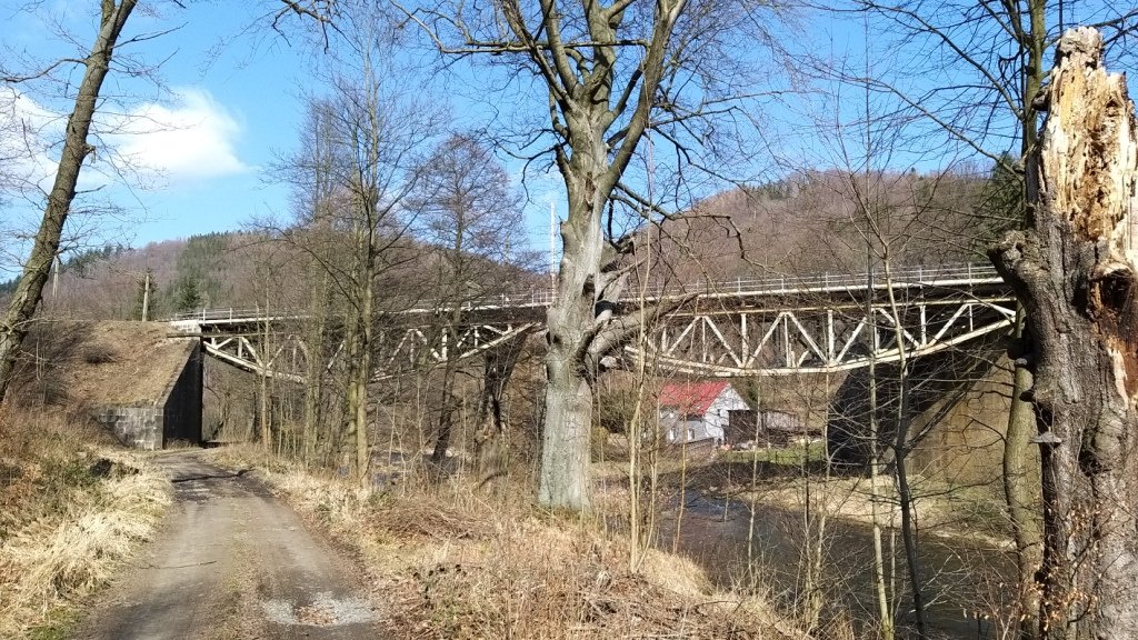 przez-janowicki-przeom-bobru-86240