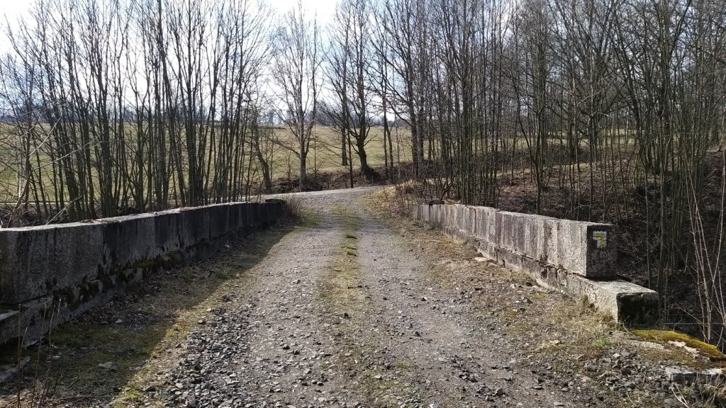 przez-janowicki-przeom-bobru-86240
