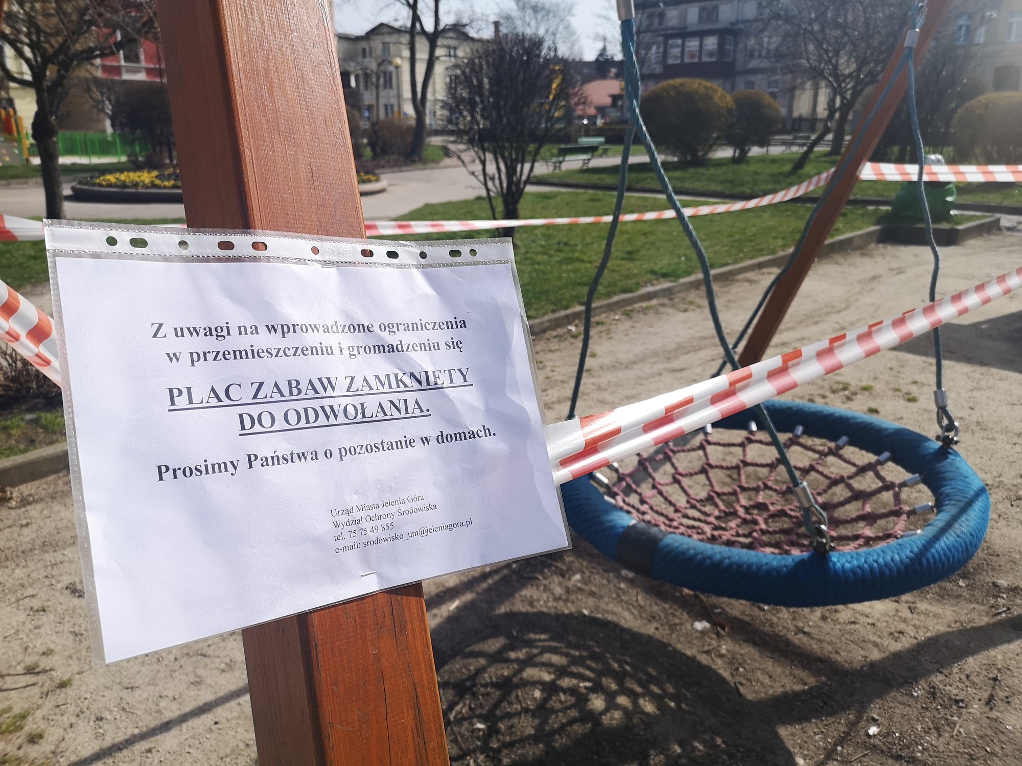 place-zabaw-i-siownie-zewnetrzne-otasmowane-86392