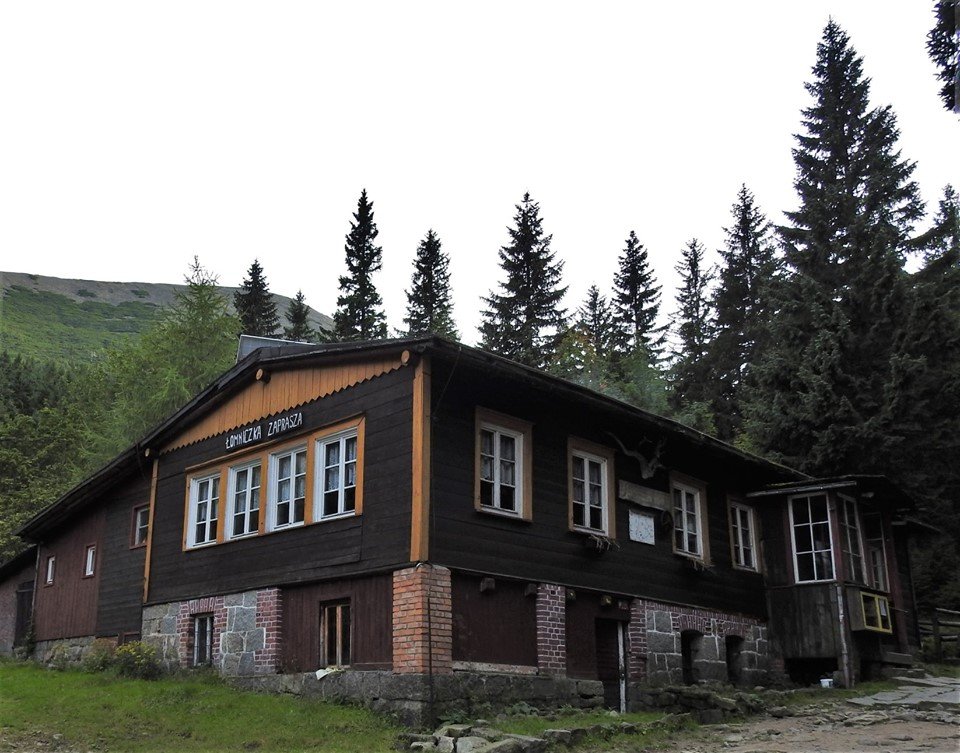 kto-odbuduje-schronisko-86768
