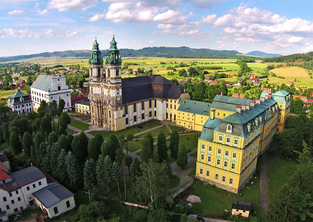 europejska-pera-baroku-wspiera-suzbe-zdrowia-86863