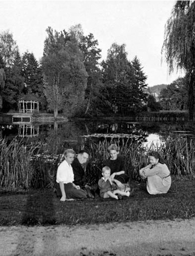 Duży staw w Parku Norweskim, lata 50. XX wieku/fot. Archiwumu Muzeum Przyrodniczego w Jeleniej Górze