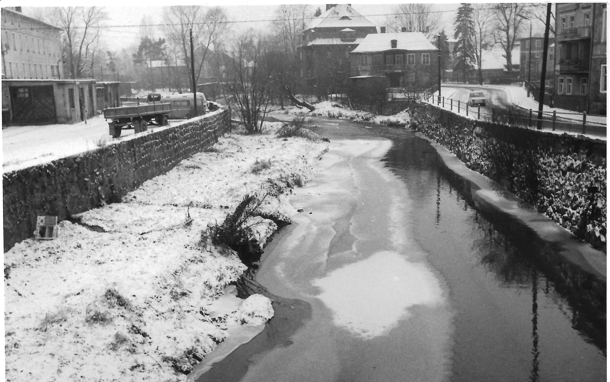 Klasztor ciepliski od strony Kamiennej, lata 70. XX wieku/fot. Archiwum Muzeum Przyrodniczego