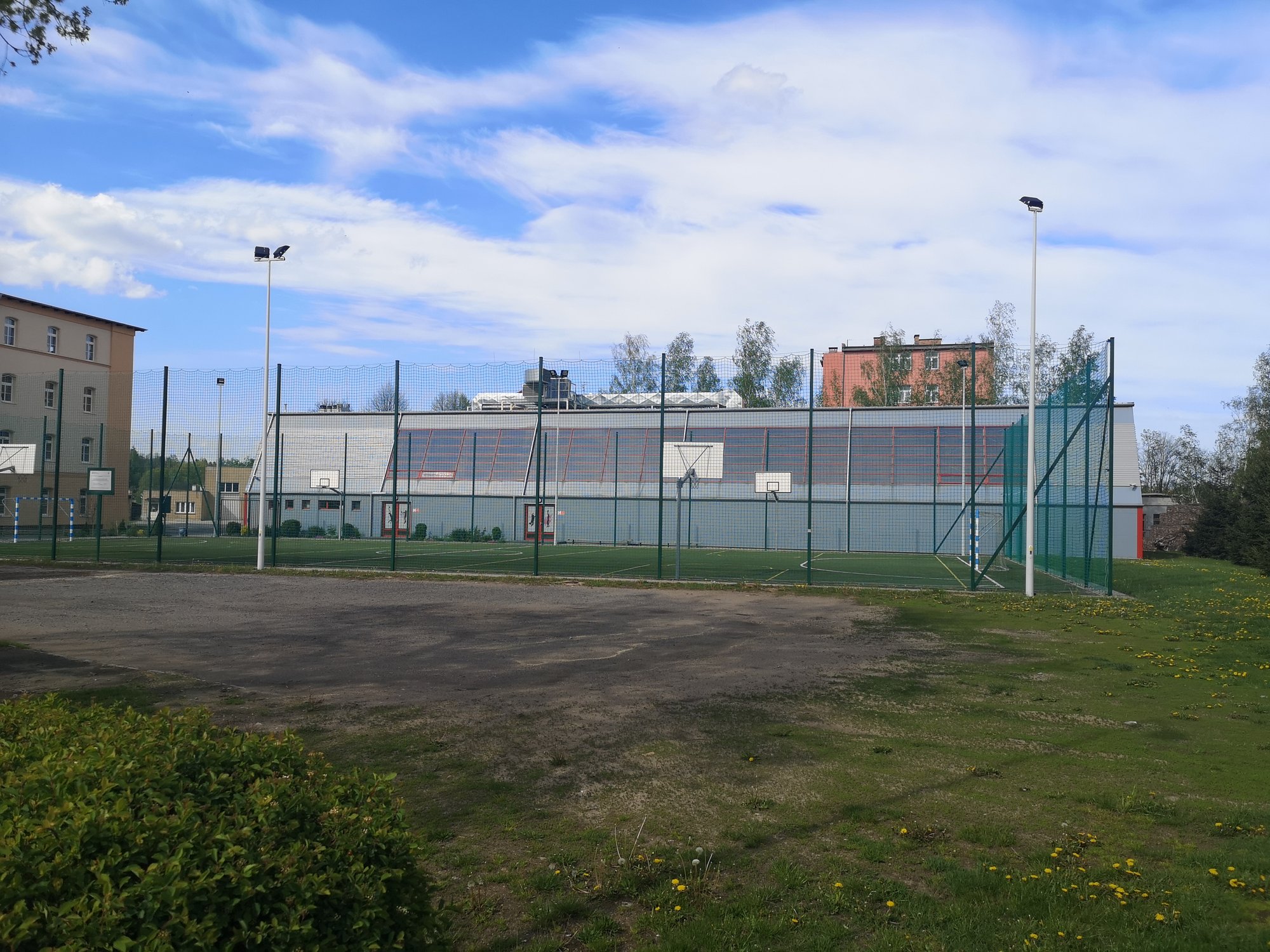 kiedy-otworza-orliki-co-ze-stadionem-87204