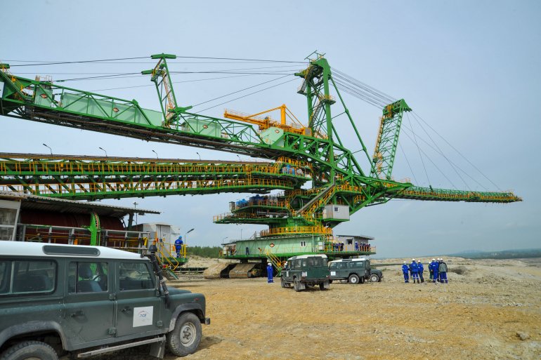 gigant-juz-pracuje-87328